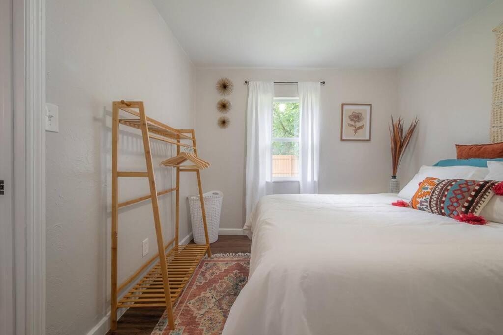Apartment Boho Suite! Near Downtown And Foodie Hotspots